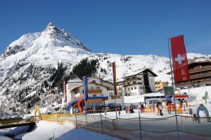Szkółka narciarska lub snowboardowa – sprawdzony sposób na zimowy biznes