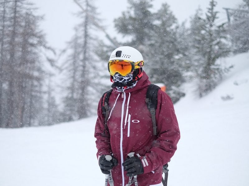 Wyjazd na narty – co warto ze sobą zabrać?