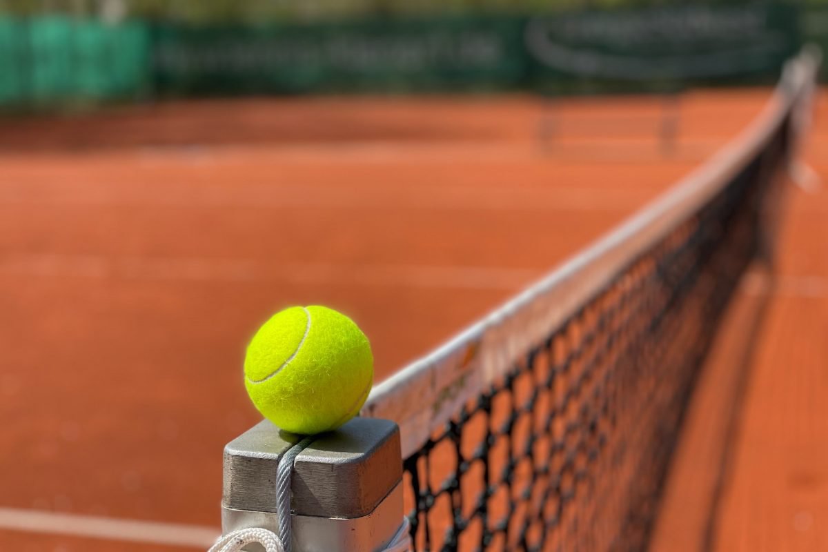 4 powody, dla których warto zainwestować w tenis ziemny