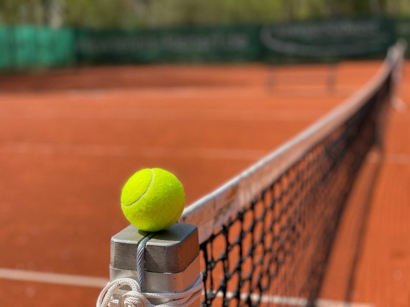 4 powody, dla których warto zainwestować w tenis ziemny