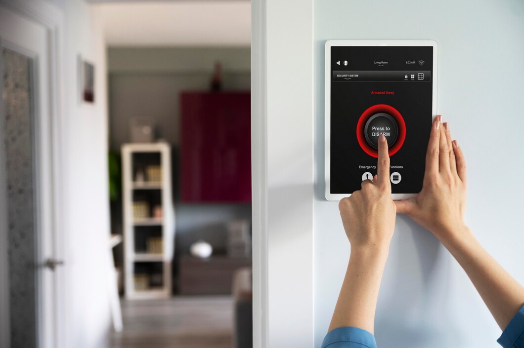 Jak wybrać odpowiedni system alarmowy do domu?